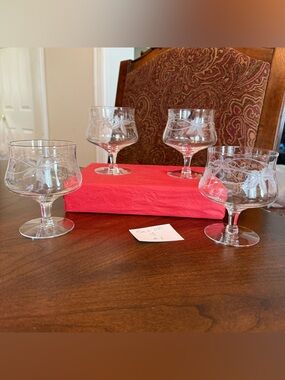 4 Vintage 5” Crystal Seafood Shrimp Cocktail Glasses w/ Etched Grapevine Pattern